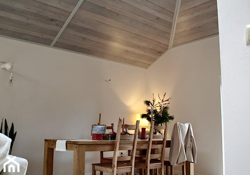 INTERIOR | Dom nad stawem - realizacja - Średnia szara jadalnia w salonie, styl nowoczesny - zdjęcie od Manufaktura Projektów