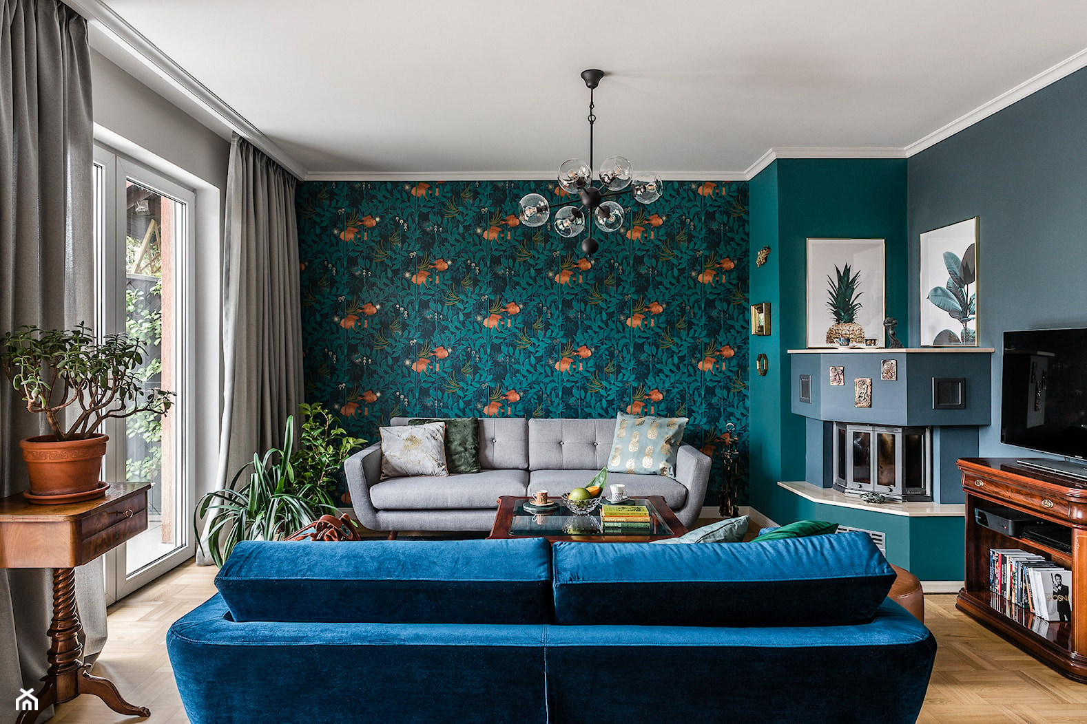 Dom w Gdańsku - Średni biały niebieski turkusowy salon z tarasem / balkonem, styl nowoczesny - zdjęcie od PracowniaPolka - Homebook