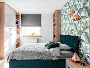 Zielona elegancja - Średnia biała sypialnia, styl nowoczesny - zdjęcie od Studio Projekt