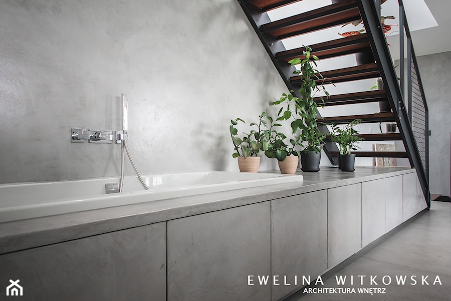 Dwupoziomowe mieszkanie w Warszawie - Mała na poddaszu bez okna łazienka, styl nowoczesny - zdjęcie od Ewelina Witkowska Architektura Wnętrz