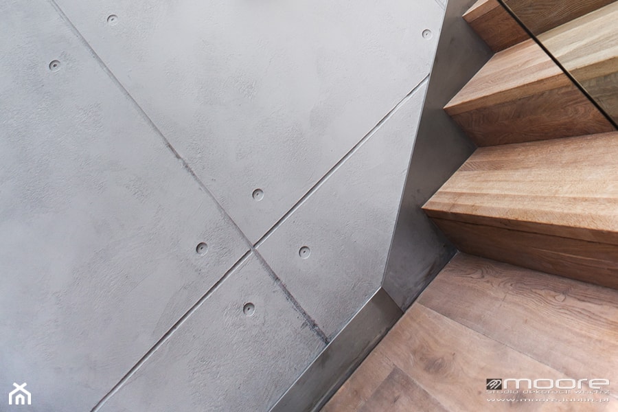 Imitacja betonu w siedzibie Cisowianki - zdjęcie od Studio Dekoracji Wnętrz MOORE - Homebook