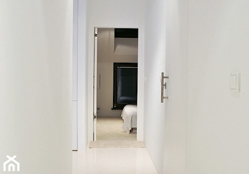 Corten White - Hol / przedpokój, styl minimalistyczny - zdjęcie od Bidermann Design