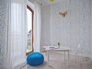 Dom wstylu skandynawskim - Pokój dziecka, styl nowoczesny - zdjęcie od Miliform