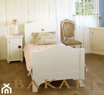 łóżko pojedyncze drewniane białe - zdjęcie od bakapi