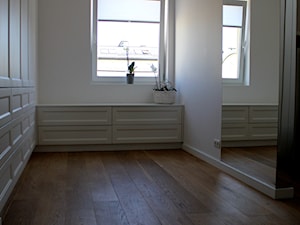 Apartament 170 m2 - Mała biała sypialnia, styl glamour - zdjęcie od INSOLITO INTERIOR