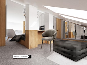 DOM POD WEJHEROWEM - Duża biała szara sypialnia na poddaszu, styl nowoczesny - zdjęcie od LESINSKA CONCEPT