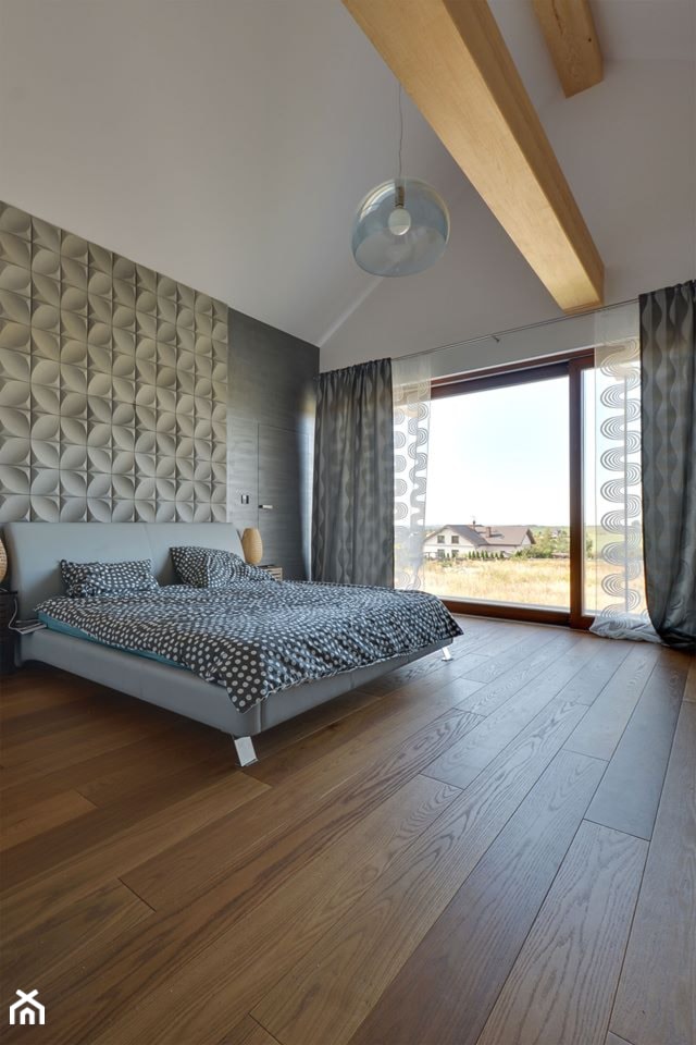 Betonovo - Duża biała brązowa sypialnia na poddaszu, styl nowoczesny - zdjęcie od Art-Deko Anna Lachmann Pracownia Projektowa