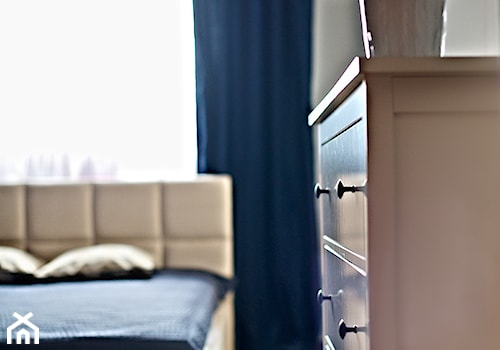 mieszkanie rodzeństwa 76m2 - Sypialnia, styl nowoczesny - zdjęcie od rooMore