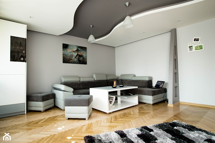 Nowoczesny salon w Chrzanowie - wykonanie www.twindesign.pl - zdjęcie od Bednarski - Usługi Ogólnobudowlane