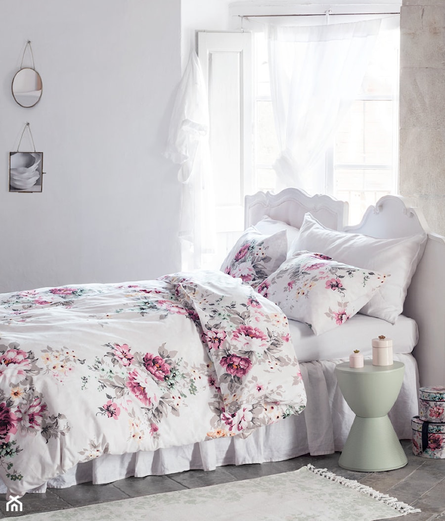 katalog wiosna 2015 - Mała szara sypialnia, styl prowansalski - zdjęcie od H&M Home