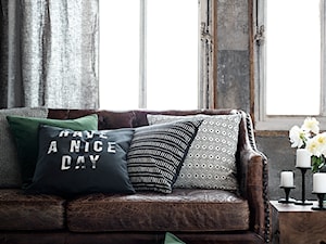 Autumn 2015 - Mały biały szary salon, styl skandynawski - zdjęcie od H&M Home