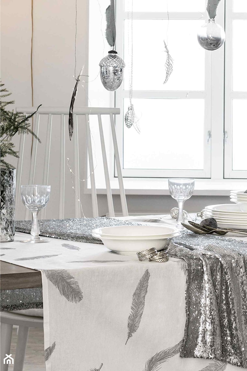 Winter 2015 - Mała szara jadalnia jako osobne pomieszczenie - zdjęcie od H&M Home