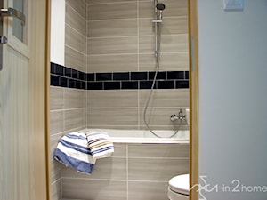 Estetyczna łazienka bardzo niskim kosztem - zdjęcie od IN2HOME