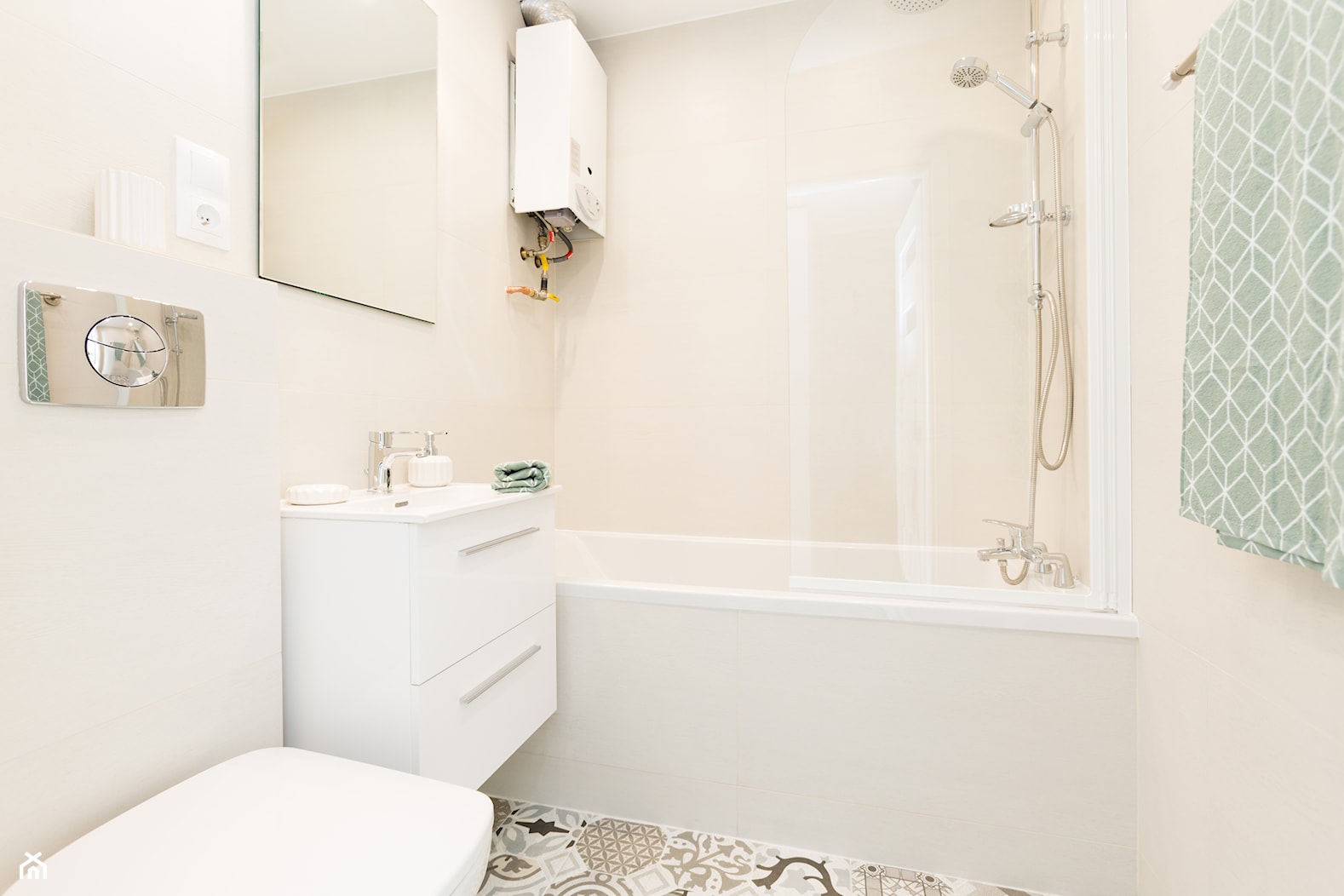 Łazienka w bieli - zdjęcie od IN2HOME - Homebook