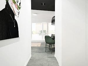 Mieszkanie w Katowicach, Francuska Park - Mały biały hol / przedpokój - zdjęcie od Superpozycja Architekci Dominika Trzcińska