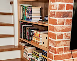 Dębowe półki za ściana - zdjęcie od CUBEFORM Sp. z o.o. - Homebook