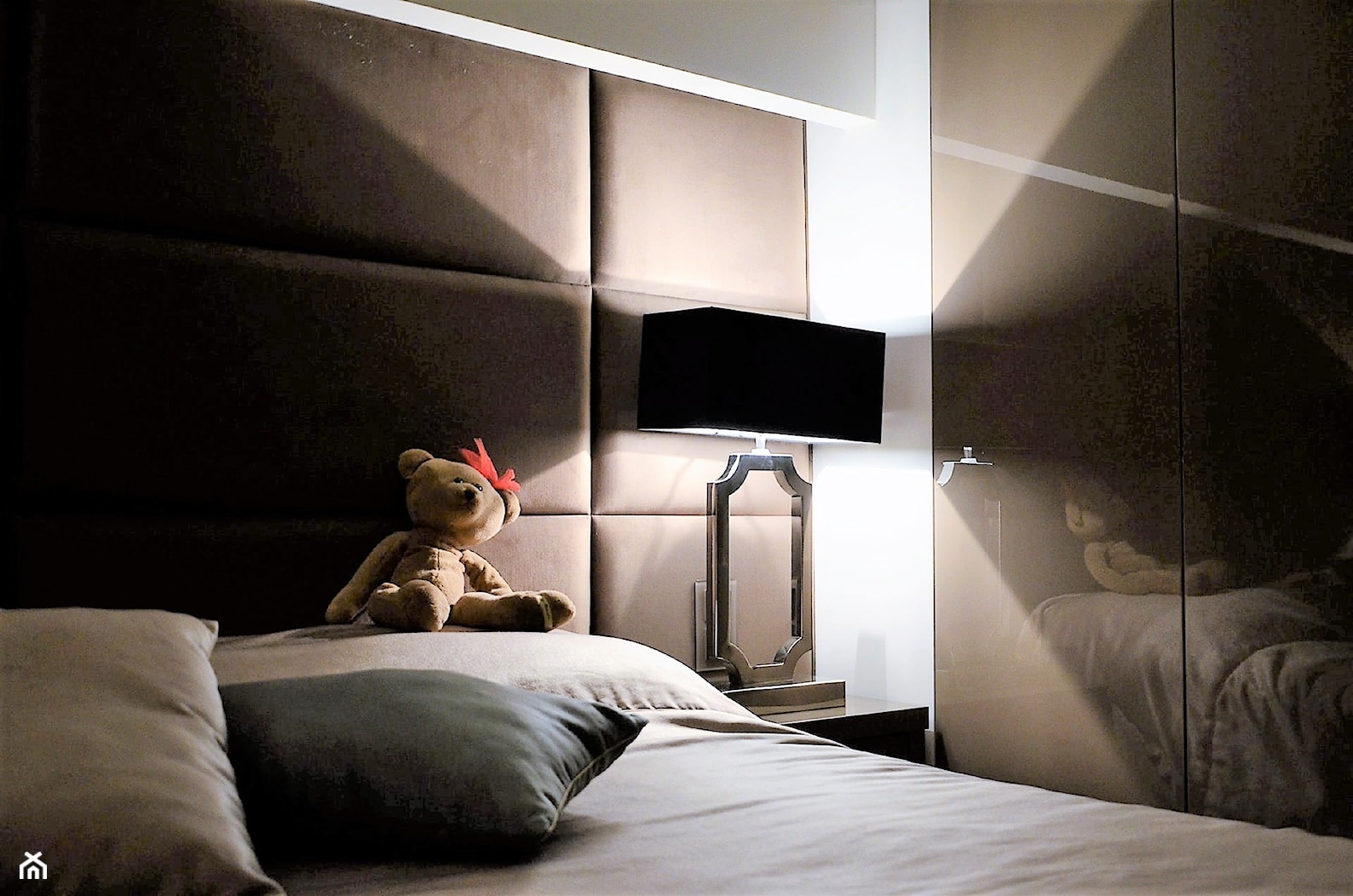 Penthouse Wilanów - Mała czarna sypialnia - zdjęcie od BAUART STUDIO Pracownia Architektury - Homebook