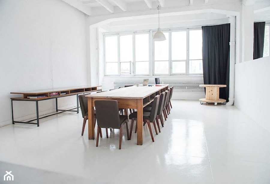 Studio fotograficzne - Salon, styl industrialny - zdjęcie od BLOKprojekt