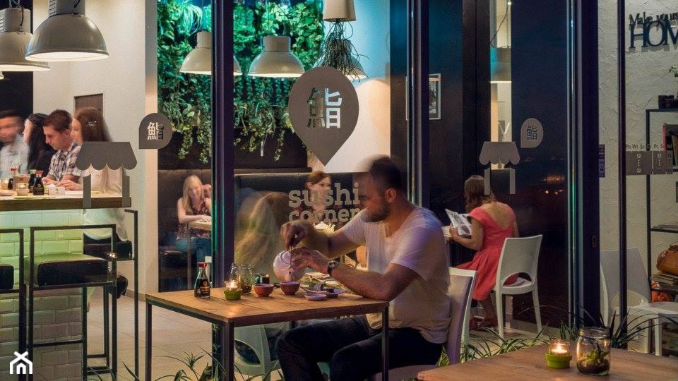 SUSHI CORNER - Wnętrza publiczne, styl industrialny - zdjęcie od Dobrochna Rajcic - Homebook