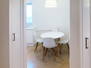 mieszkanie prywatne u.Koszykowa, Warszawa - Średnia szara jadalnia jako osobne pomieszczenie, styl nowoczesny - zdjęcie od Mastermania manufaktura wnętrz