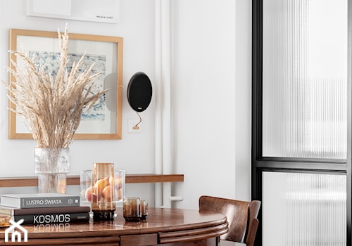 Śródmieście - realizacja - 50 m² - Mała biała jadalnia jako osobne pomieszczenie, styl nowoczesny - zdjęcie od Studio Monocco