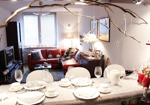 Bajkowy domek - Średnia szara jadalnia w salonie, styl nowoczesny - zdjęcie od bemydesign