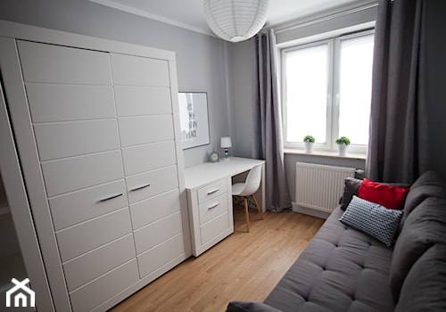 Mieszkanie pod wynajem I - Średnie z sofą szare biuro, styl skandynawski - zdjęcie od Studio Decorativa Design