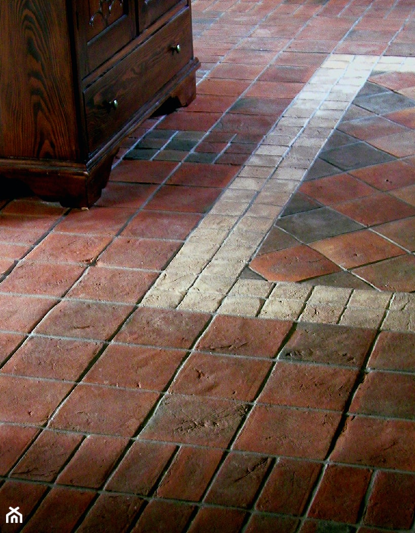 Podłoga z cegły - Terakota Gotycka - zdjęcie od domRustykalny.pl - Rogiński Warsztat Artystyczny - Homebook