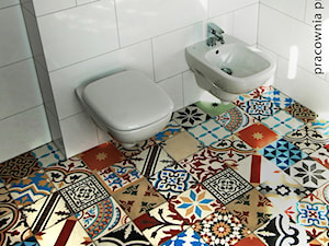 Płytki cementowe PATCHWORK w łazience. - zdjęcie od domRustykalny.pl - Rogiński Warsztat Artystyczny