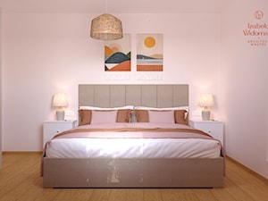 sypialnia z kolorem różowym - zdjęcie od Izabela Widomska Wnętrza