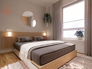 MIESZKANIE HYGGE Z MIEJSCEM DO PRACY - Duża beżowa biała sypialnia, styl nowoczesny - zdjęcie od Izabela Widomska Wnętrza