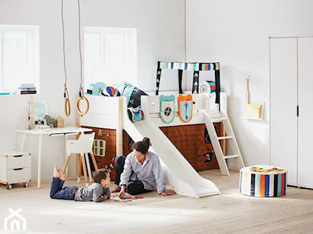 Aranżacje wnętrz - Pokój dziecka: Łóżko ze zjeżdżalnią Pirat - Flexa. Przeglądaj, dodawaj i zapisuj najlepsze zdjęcia, pomysły i inspiracje designerskie. W bazie mamy już prawie milion fotografii!
