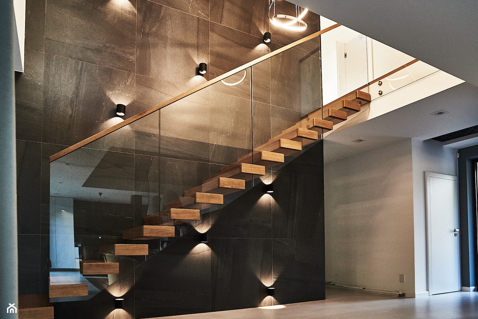 schody wspornikowe, schody półkowe 2 - Schody, styl nowoczesny - zdjęcie od KAISER Schody - Homebook