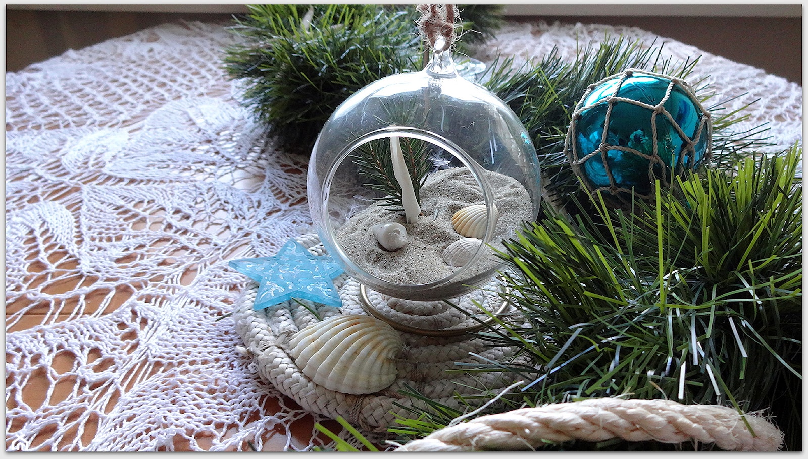 Dekoracje świąteczne w stylu Marine - zdjęcie od Microclimat - Homebook