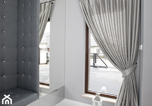 Wiatrołap z lustrami - zdjęcie od Monika Staniec Interior Design