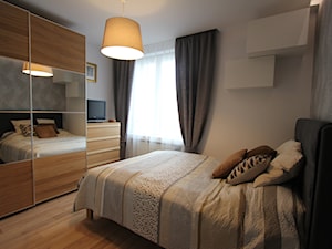 Mieszkanie w Jaworznie - realizacja - Mała biała szara sypialnia - zdjęcie od Magdalena Sidor