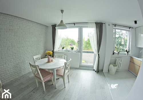 PASTELOVE MIESZKANIE W ORZESZU - Duża biała szara jadalnia jako osobne pomieszczenie - zdjęcie od Magdalena Sidor