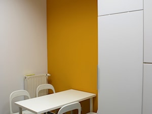 Re-aranżacja przestrzeni biurowej - Wnętrza publiczne, styl nowoczesny - zdjęcie od Kavalerka Studio