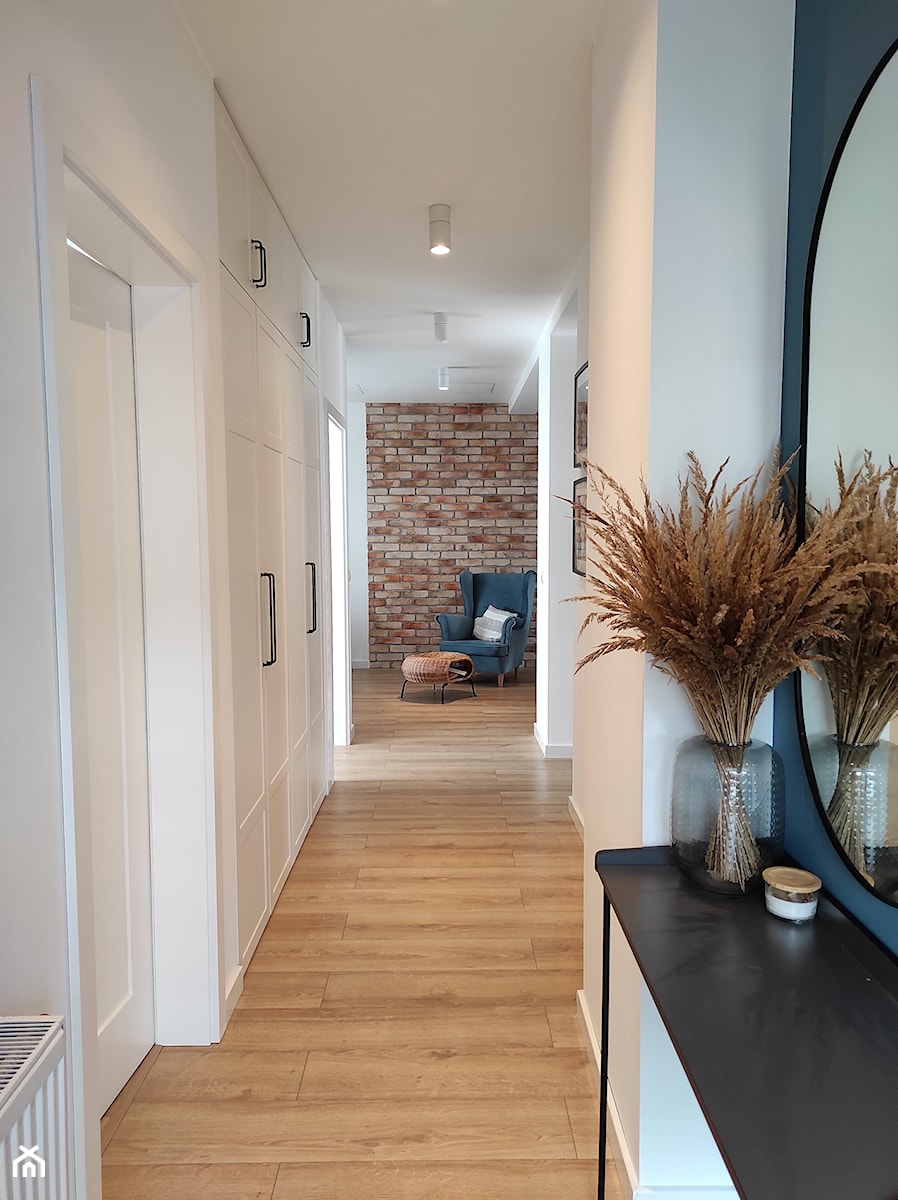 Mieszkanie w stylu soft loft - Hol / przedpokój, styl skandynawski - zdjęcie od Kavalerka Studio