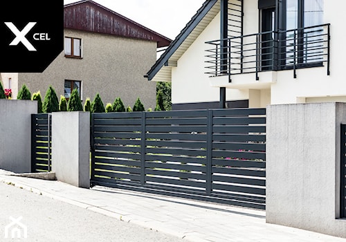 Grafitowe ogrodzenie aluminiowe z bramą przesuwną - zdjęcie od XCEL Ogrodzenia