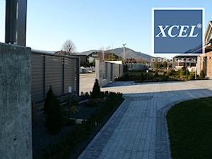 Nowoczesne ogrodzenie XCEL beton architektoniczny - zdjęcie od XCEL Ogrodzenia