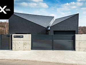 Nowoczesne ogrodzenie z betonu i aluminium - zdjęcie od XCEL Ogrodzenia
