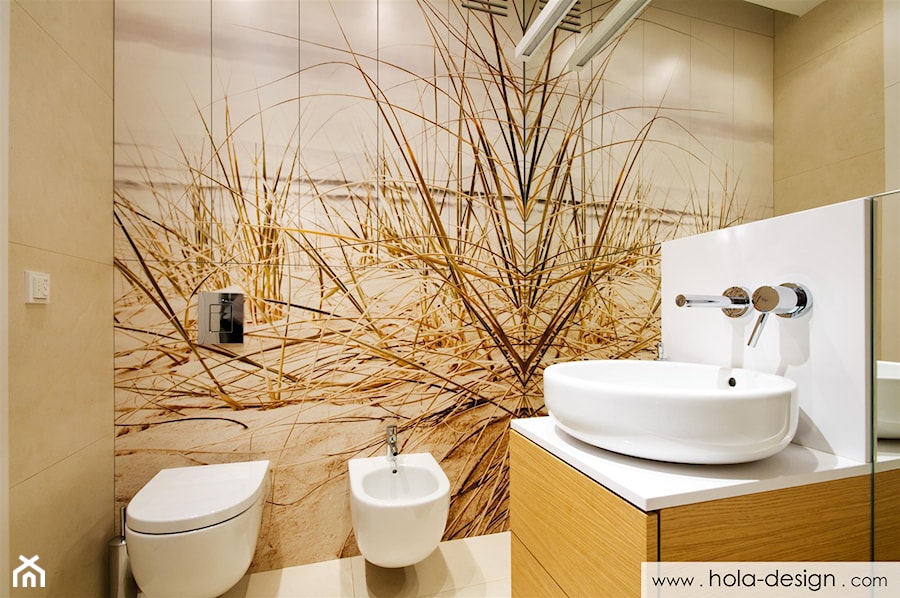 HOLA_21 - Mała ze szkłem na ścianie łazienka, styl nowoczesny - zdjęcie od HOLA DESIGN