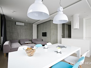 HOLA_23 - Średnia szara jadalnia w salonie, styl nowoczesny - zdjęcie od HOLA DESIGN