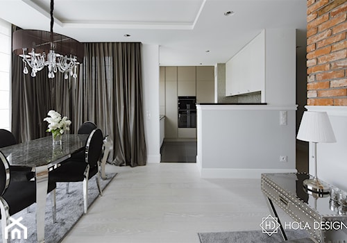 HOLA_22 - Średnia biała brązowa jadalnia w salonie, styl minimalistyczny - zdjęcie od HOLA DESIGN