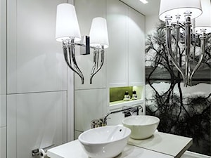 HOLA_5 - Średnia bez okna z lustrem z punktowym oświetleniem łazienka, styl glamour - zdjęcie od HOLA DESIGN