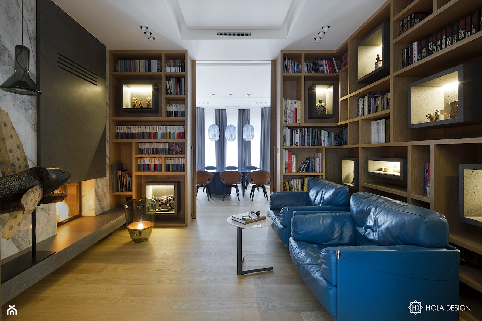 Bliżej świata - Duże w osobnym pomieszczeniu z sofą czarne biuro, styl nowoczesny - zdjęcie od HOLA DESIGN - Homebook