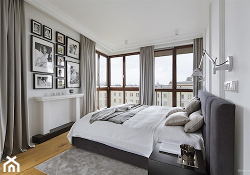 Penthouse rodzinny - Średnia biała sypialnia, styl nowoczesny - zdjęcie od HOLA DESIGN