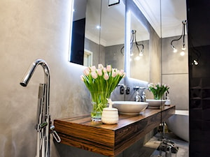 Realizacja łazienki z wanną wolnostojącą - Mała bez okna z lustrem z punktowym oświetleniem łazienka, styl nowoczesny - zdjęcie od LIL'LET arch. Karolina Lewandowska