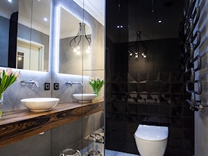 Realizacja łazienki z wanną wolnostojącą - Mała na poddaszu bez okna z lustrem łazienka, styl nowoczesny - zdjęcie od LIL'LET arch. Karolina Lewandowska